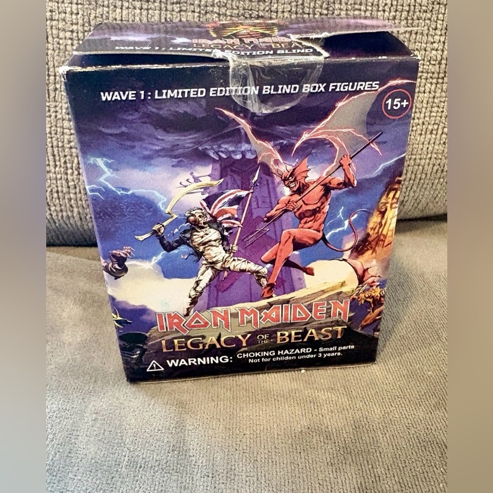 IRON MAIDEN LEGACY OF THE BEAST Wave 1 Mini Figure Blind Box